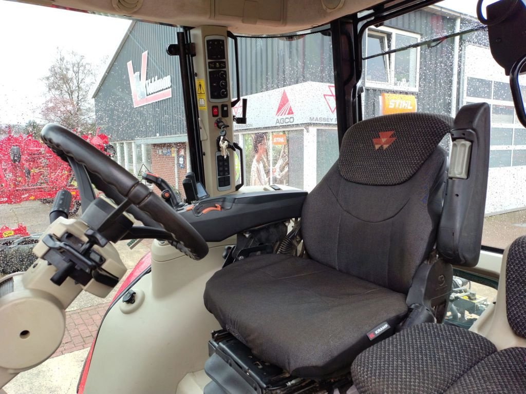 Traktor del tipo Massey Ferguson 5713-S DYNA-6, Gebrauchtmaschine en MARIENHEEM (Imagen 5)