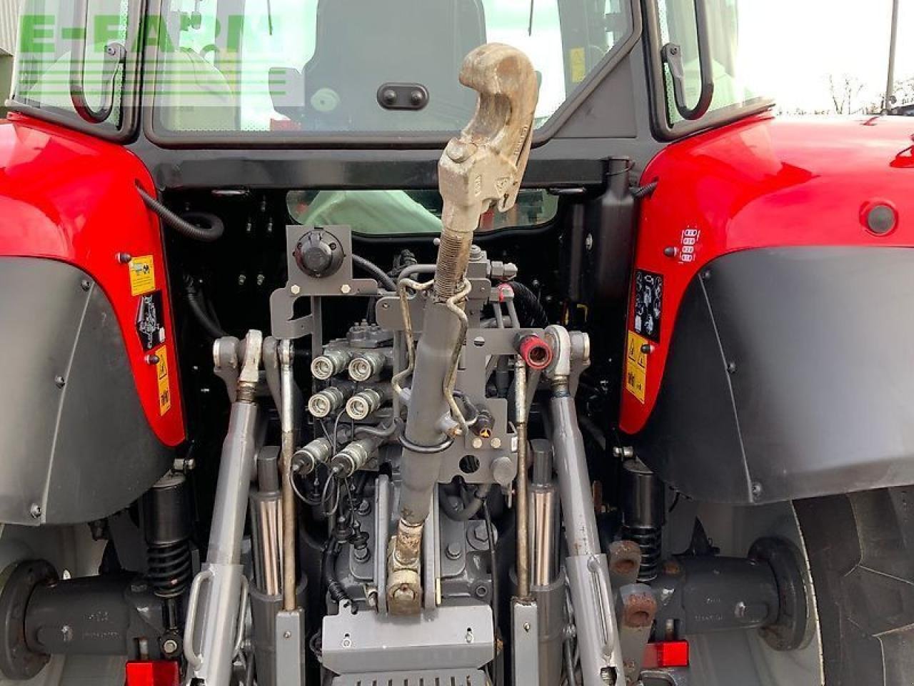 Traktor of the type Massey Ferguson 5713s next edition tractor (st25582), Gebrauchtmaschine in SHAFTESBURY (Picture 17)
