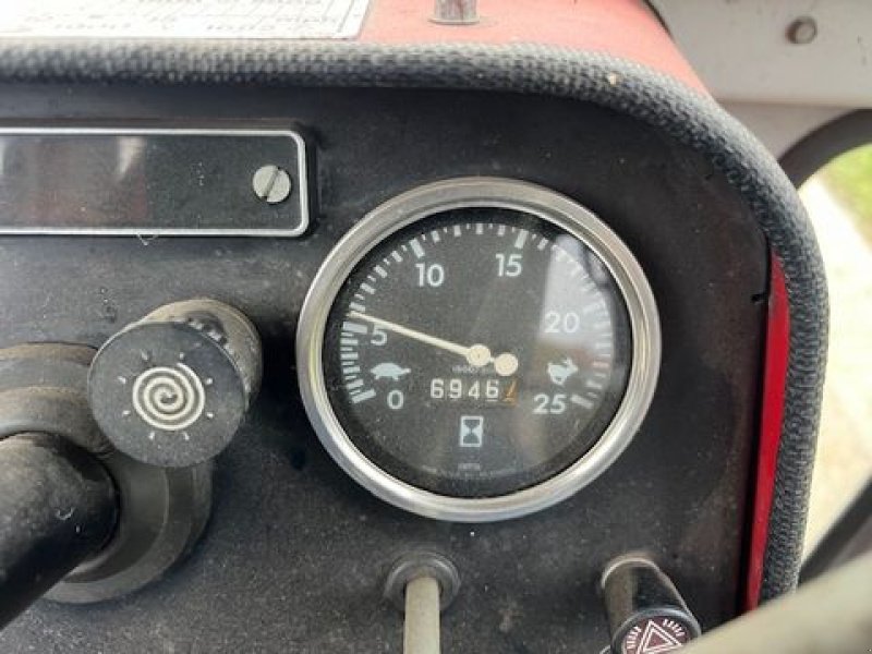 Traktor del tipo Massey Ferguson 575 MP, Gebrauchtmaschine en NATTERNBACH (Imagen 10)