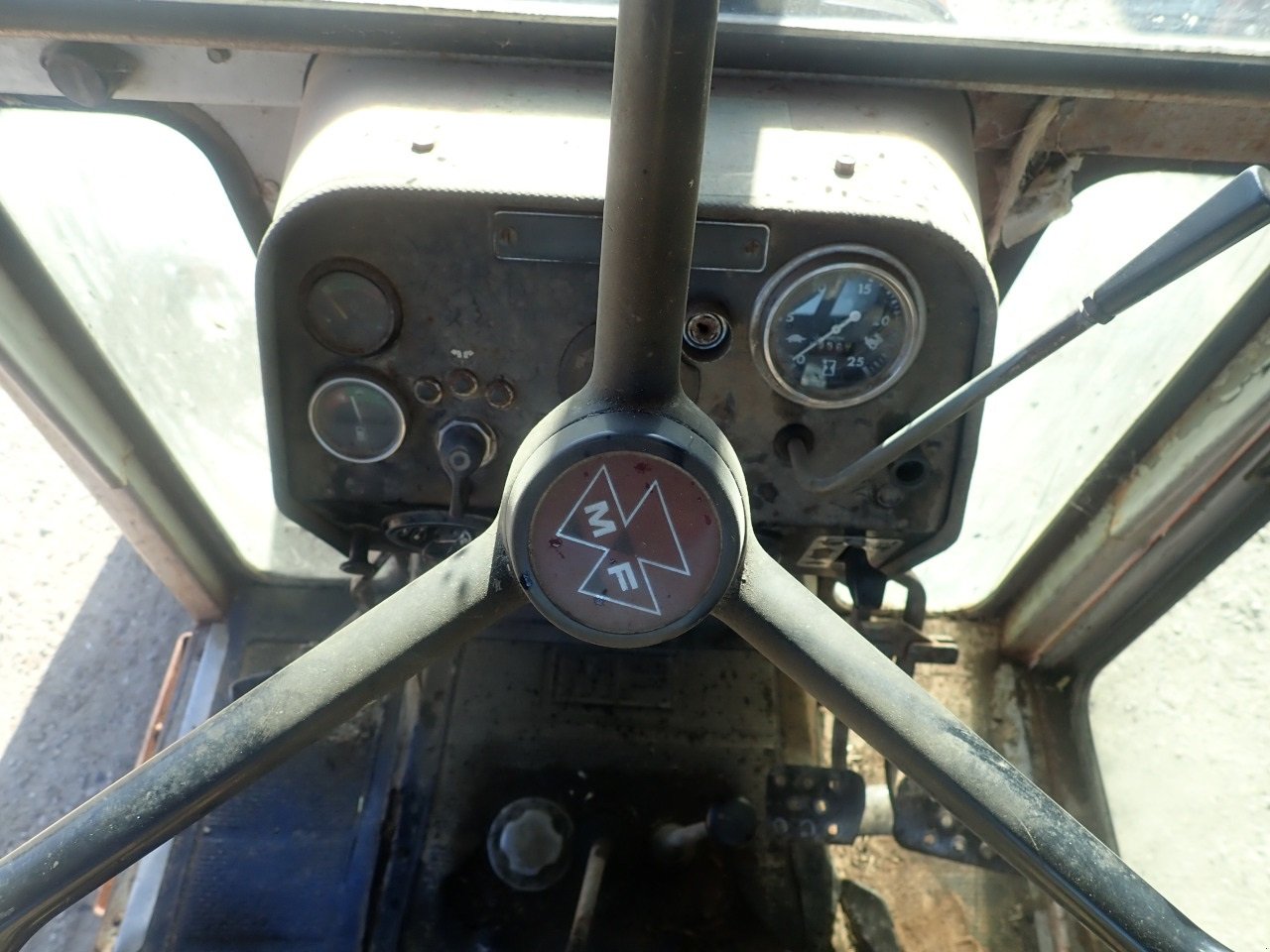 Traktor типа Massey Ferguson 590, Gebrauchtmaschine в Viborg (Фотография 8)