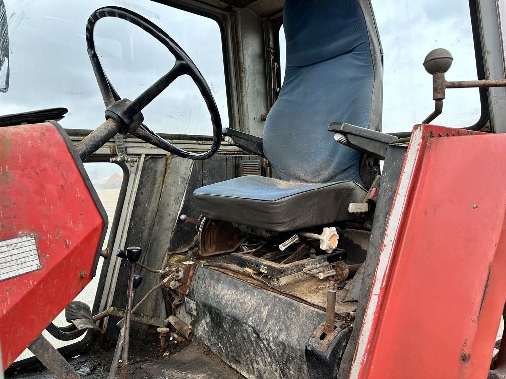 Traktor des Typs Massey Ferguson 590, Gebrauchtmaschine in Callantsoog (Bild 4)