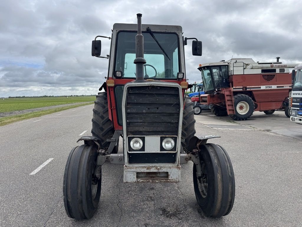 Traktor Türe ait Massey Ferguson 590, Gebrauchtmaschine içinde Callantsoog (resim 2)