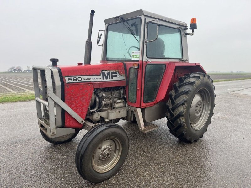 Traktor van het type Massey Ferguson 590, Gebrauchtmaschine in Callantsoog (Foto 1)