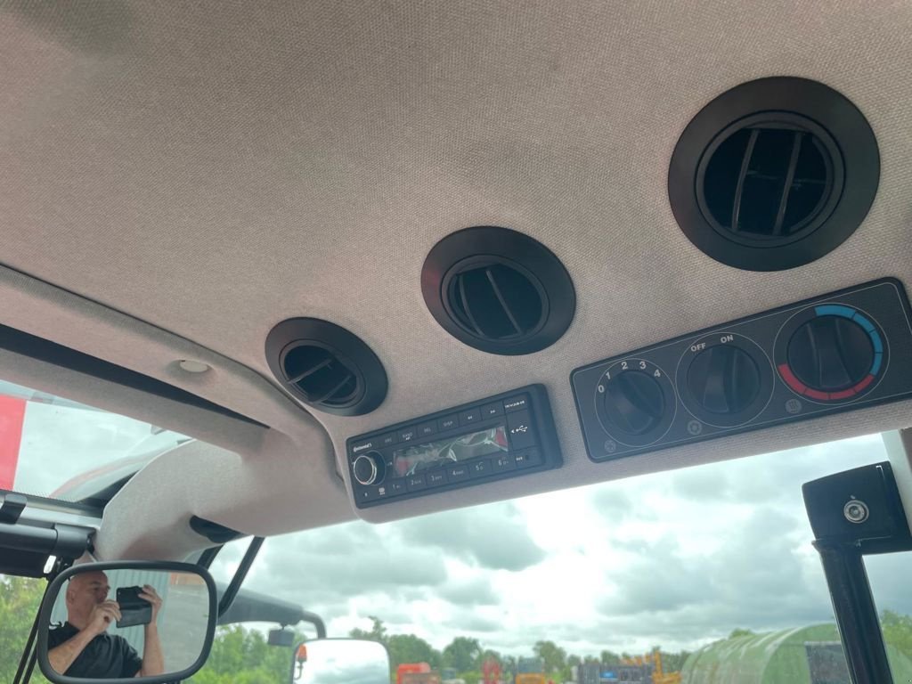 Traktor typu Massey Ferguson 5M.115 DYNA-4 ESSENTIAL, Neumaschine v MARIENHEEM (Obrázek 7)