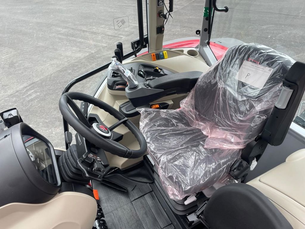 Traktor typu Massey Ferguson 5M.115 DYNA-4 ESSENTIAL, Neumaschine v MARIENHEEM (Obrázek 5)