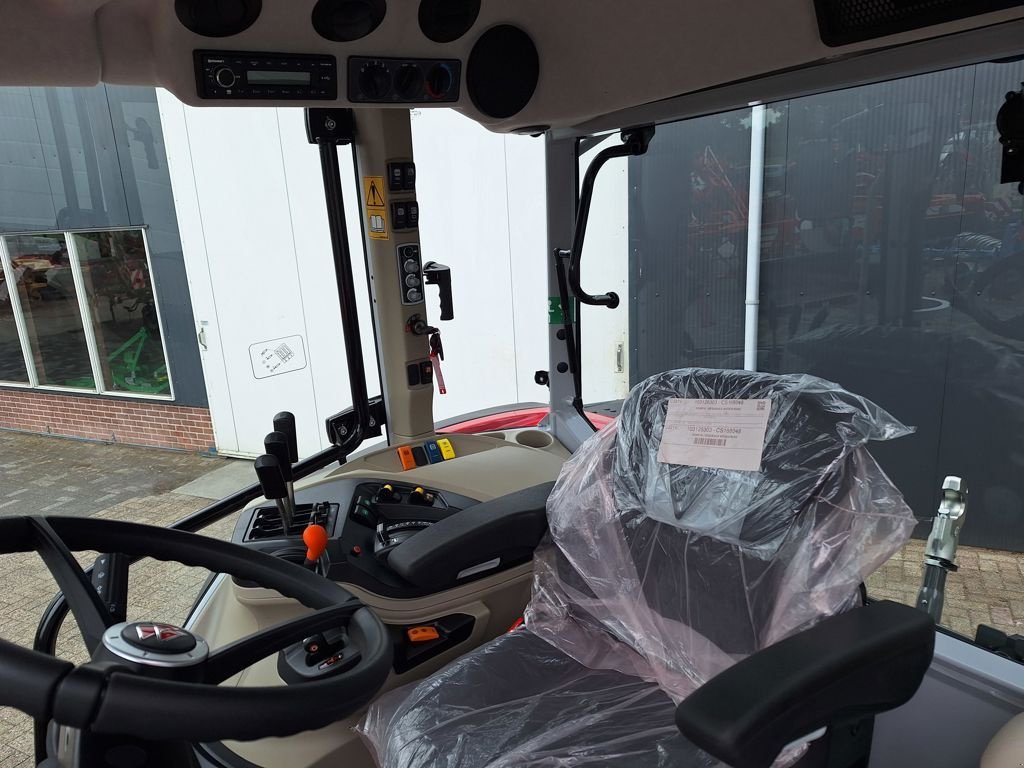 Traktor typu Massey Ferguson 5M.145 DYNA-4 ESSENTIAL, Neumaschine v MARIENHEEM (Obrázek 9)