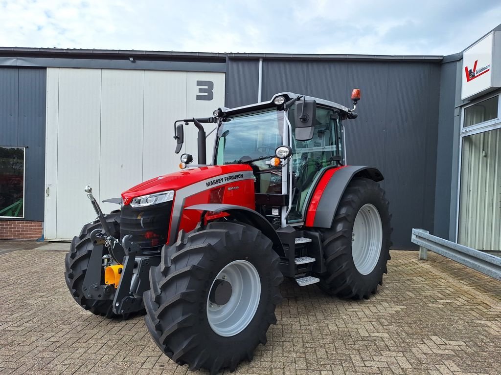 Traktor typu Massey Ferguson 5M.145 DYNA-4 ESSENTIAL, Neumaschine v MARIENHEEM (Obrázek 3)