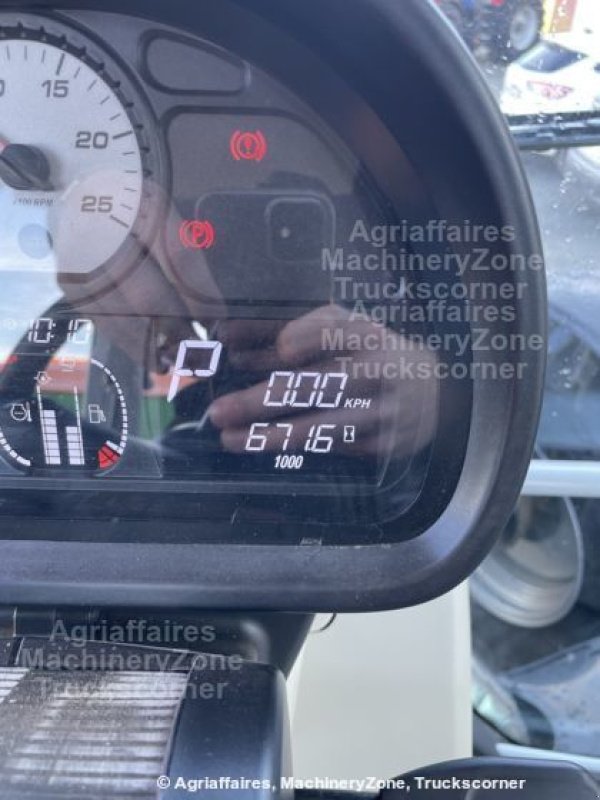 Traktor des Typs Massey Ferguson 5S 105, Gebrauchtmaschine in LOMBEZ (Bild 5)