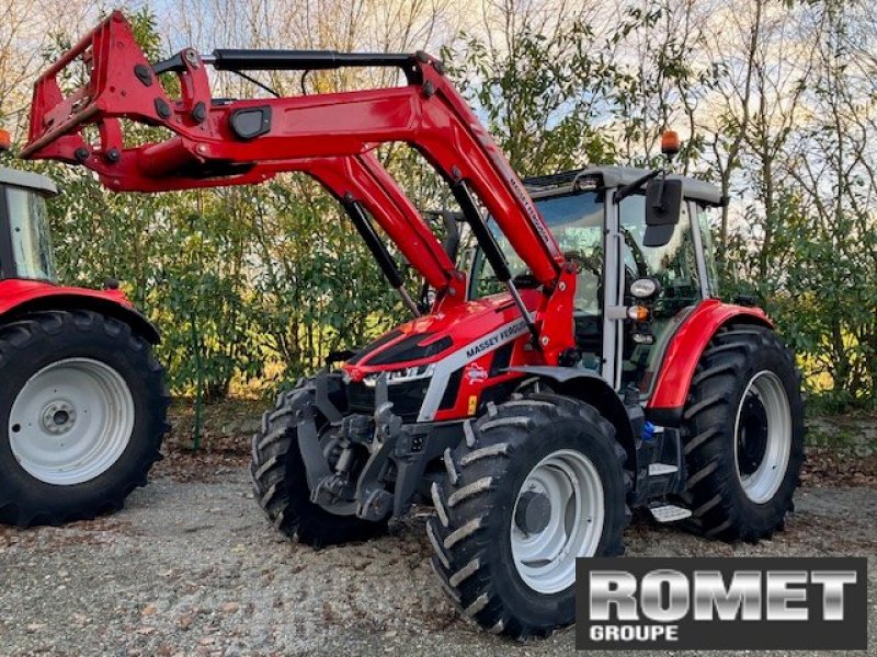 Traktor typu Massey Ferguson 5S-115 D4 DX, Gebrauchtmaschine v Gennes sur glaize (Obrázek 1)