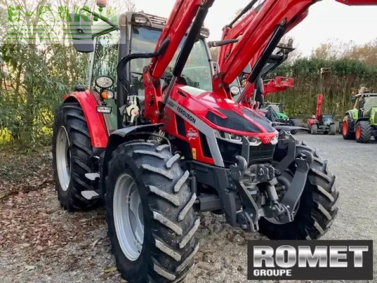 Traktor Türe ait Massey Ferguson 5s-115 d4 dx, Gebrauchtmaschine içinde GENNES-SUR-GLAIZE (resim 2)