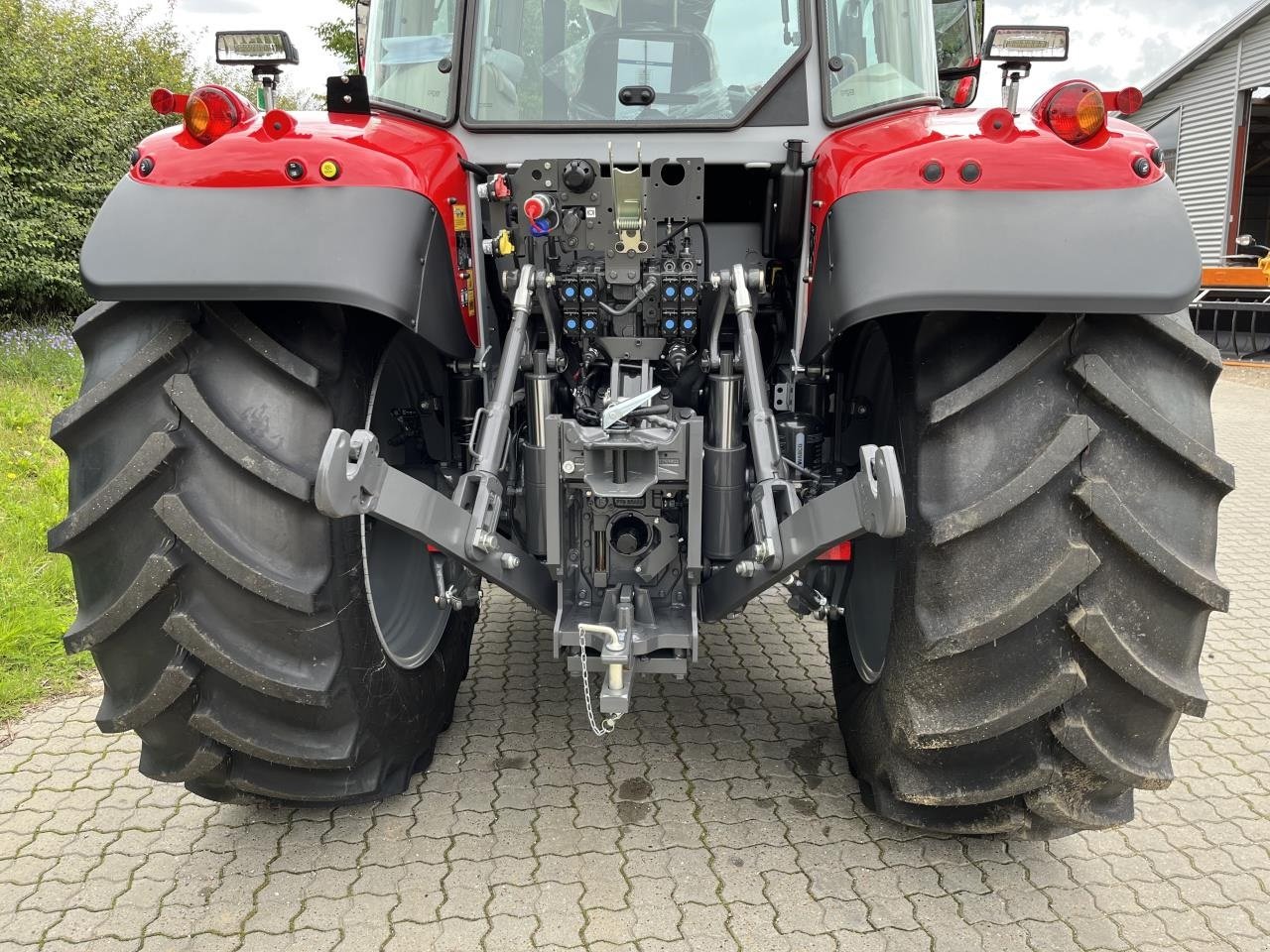 Traktor типа Massey Ferguson 5S 125 D6 EFFICIENT, Gebrauchtmaschine в Jelling (Фотография 5)