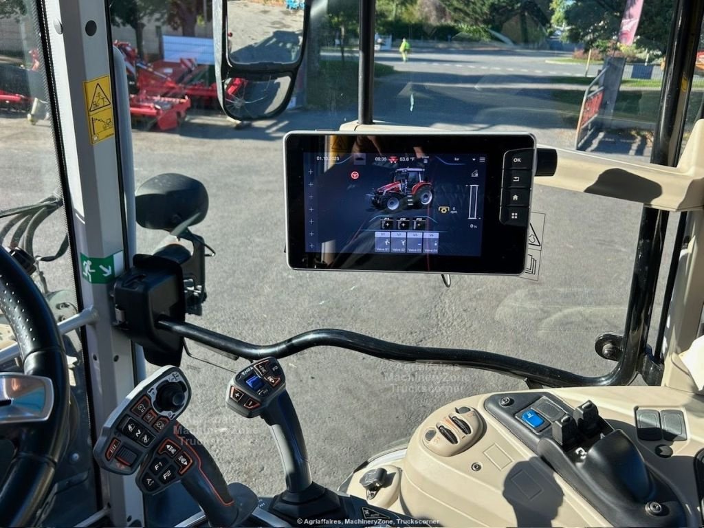 Traktor типа Massey Ferguson 5S 125, Gebrauchtmaschine в BOULOGNE SUR GESSE (Фотография 7)