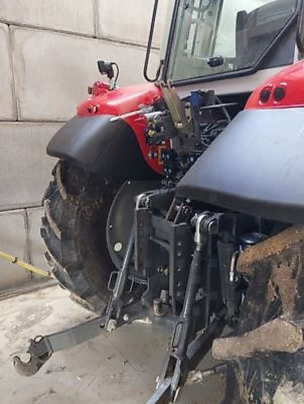 Traktor des Typs Massey Ferguson 5S 135 dyna 6, Gebrauchtmaschine in Marlenheim (Bild 5)