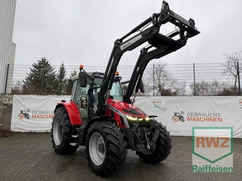 Traktor tipa Massey Ferguson 5S 135 Dyna6, Gebrauchtmaschine u Kruft (Slika 1)