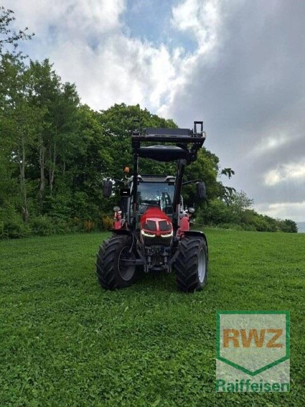 Traktor des Typs Massey Ferguson 5S 135, Gebrauchtmaschine in Wipperfürth (Bild 2)
