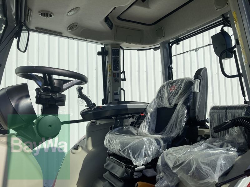 Traktor du type Massey Ferguson 5S.115 DYNA-4 EFFICIENT, Gebrauchtmaschine en Obertraubling (Photo 13)