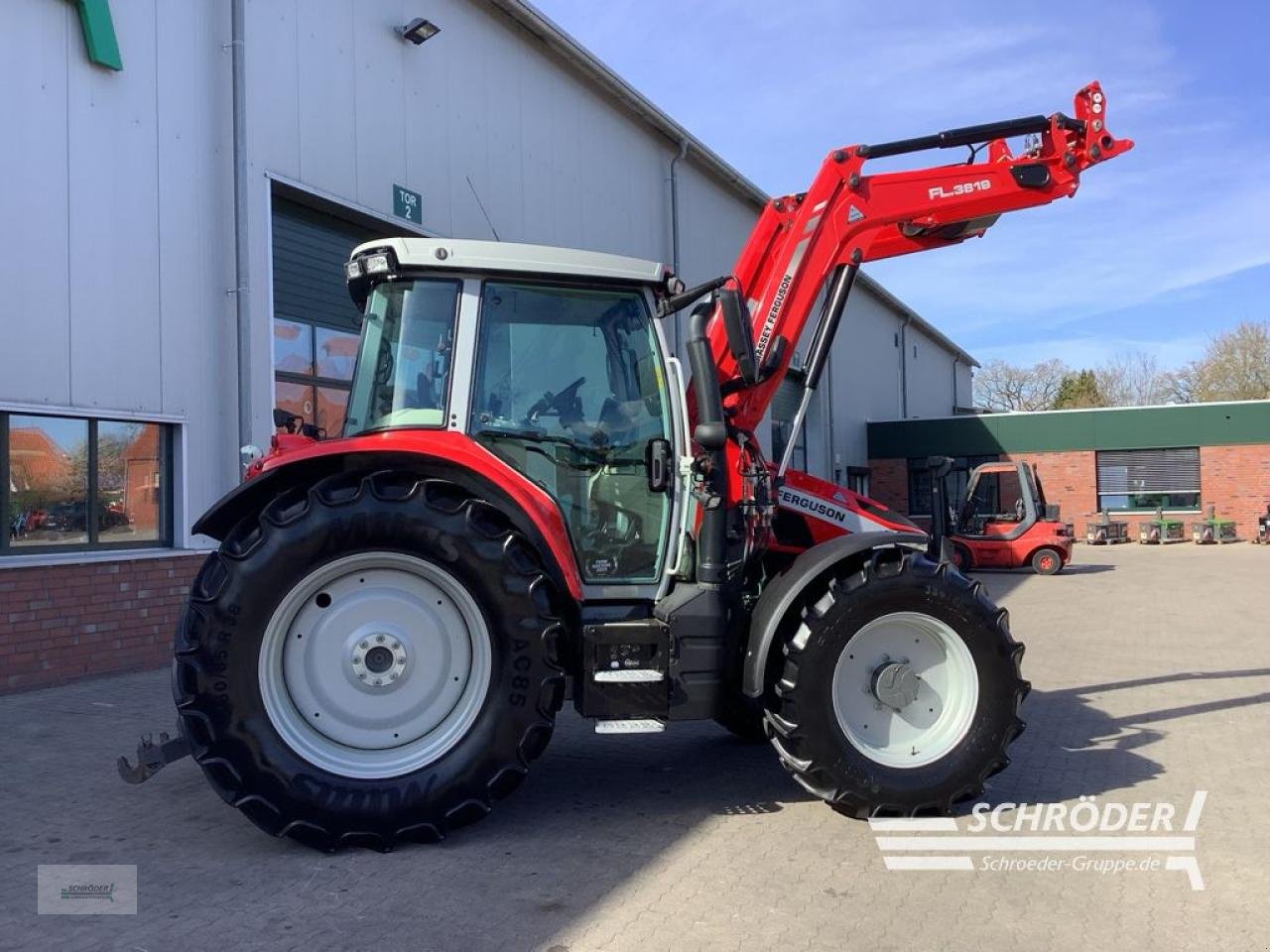 Traktor za tip Massey Ferguson 5S.125 DYNA-4 EFFICIENT, Gebrauchtmaschine u Völkersen (Slika 9)