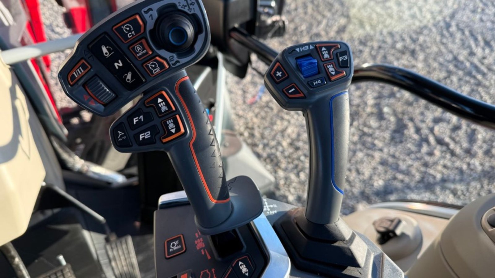 Traktor от тип Massey Ferguson 5S.125 Dyna-6 Efficient M/FL4121 læsser, Gebrauchtmaschine в Hadsten (Снимка 15)