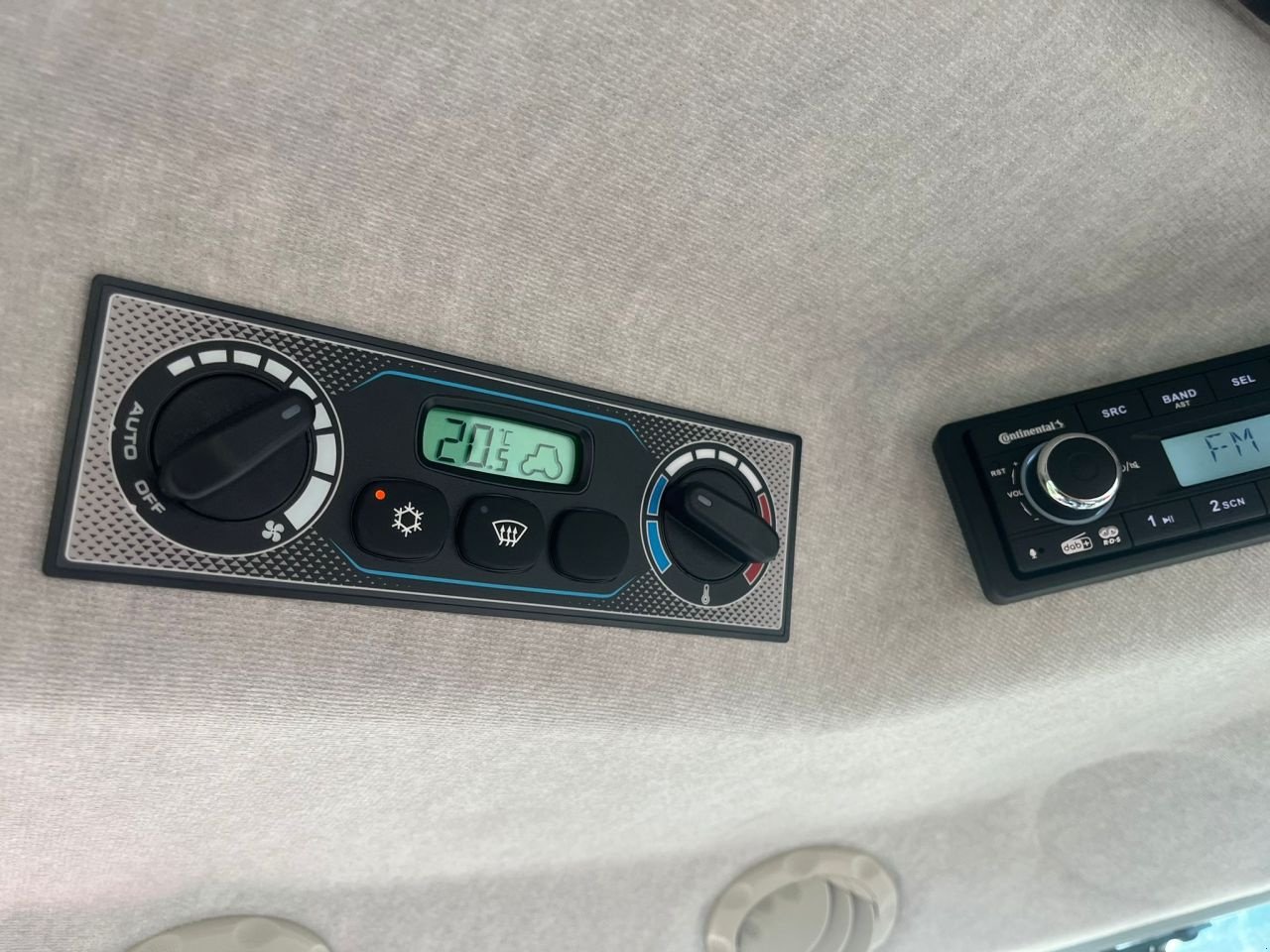 Traktor typu Massey Ferguson 5S.125 Dyna 6, Gebrauchtmaschine v Angeren (Obrázek 6)