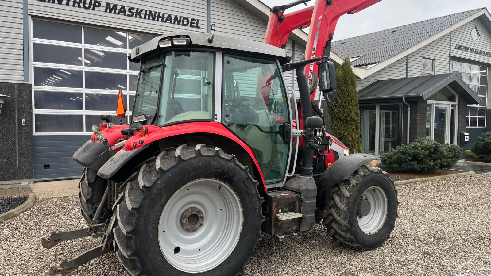Traktor tip Massey Ferguson 5S.125 Dyna4 med frontlæsser, Gebrauchtmaschine in Lintrup (Poză 12)