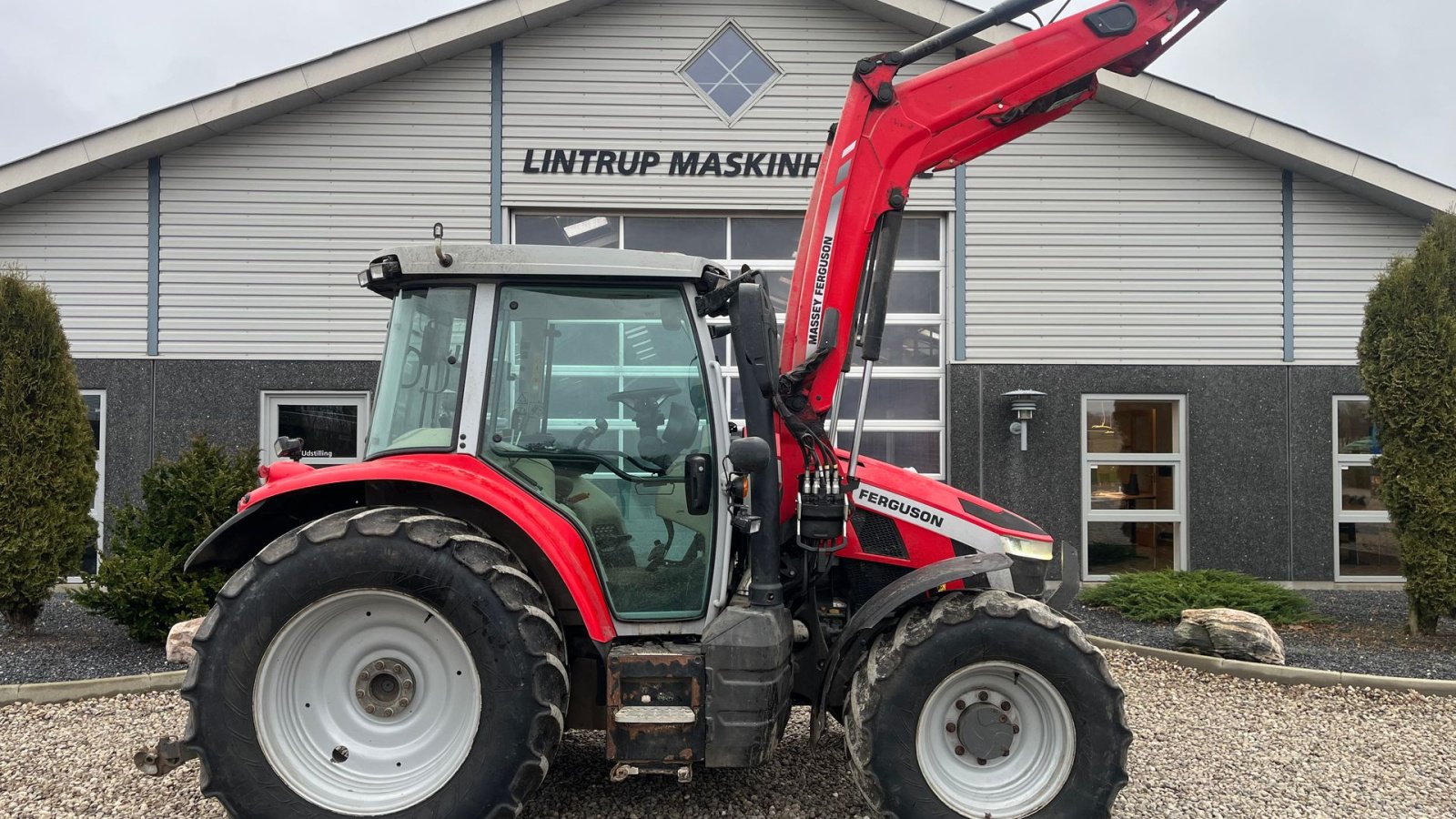 Traktor tip Massey Ferguson 5S.125 Dyna4 med frontlæsser, Gebrauchtmaschine in Lintrup (Poză 7)