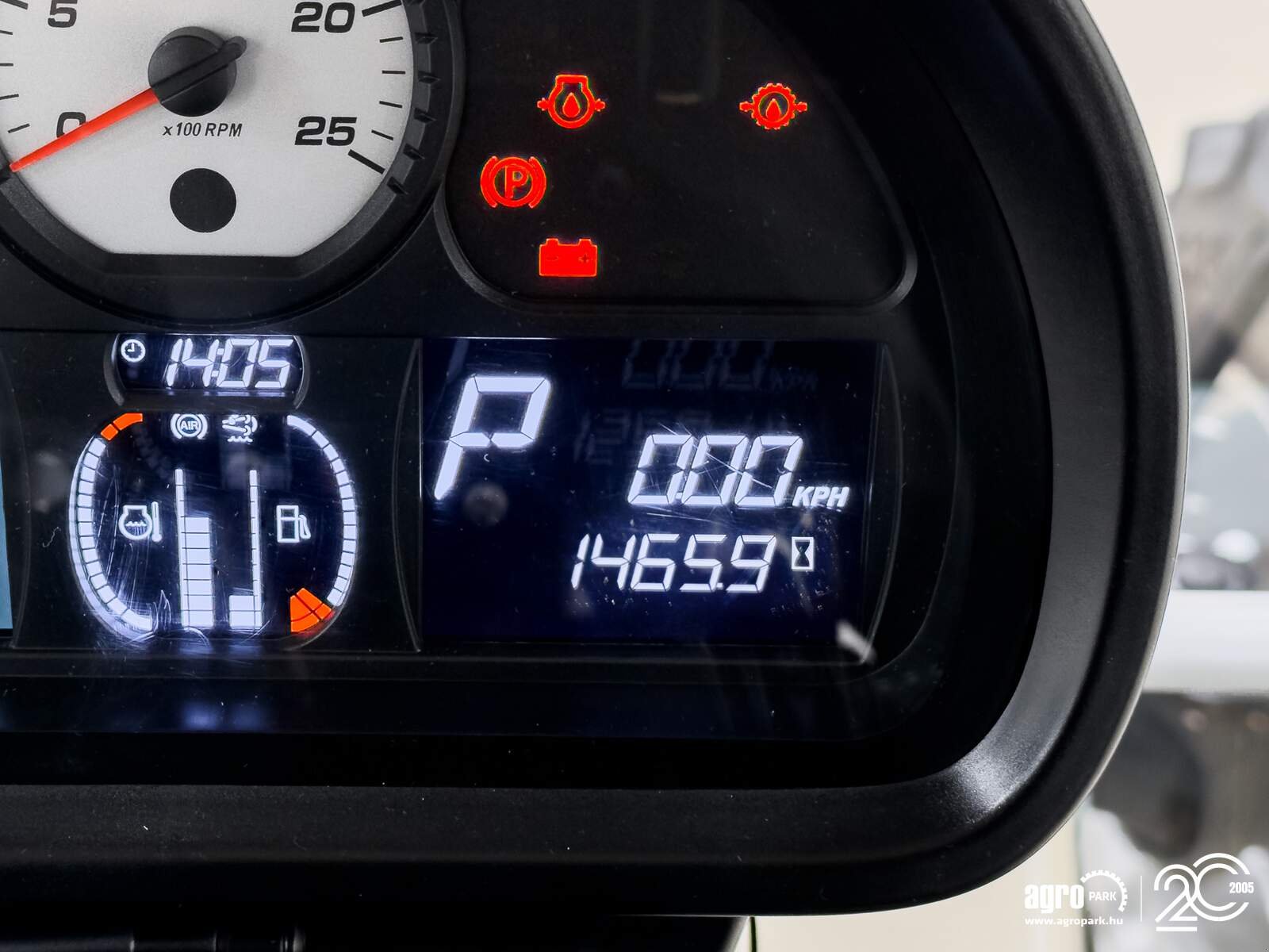 Traktor des Typs Massey Ferguson 5S.135, Gebrauchtmaschine in Csengele (Bild 10)