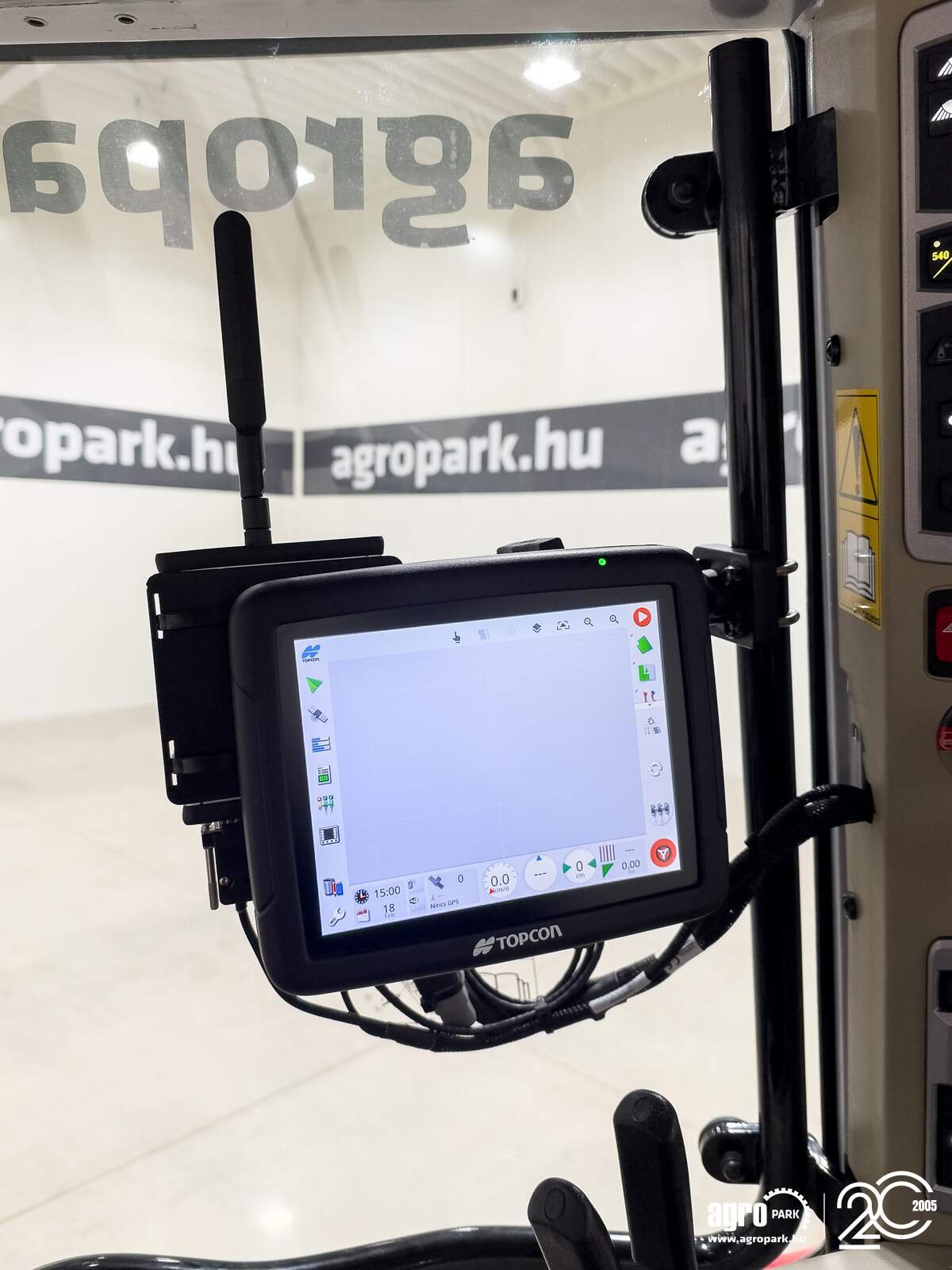 Traktor des Typs Massey Ferguson 5S.135, Gebrauchtmaschine in Csengele (Bild 20)