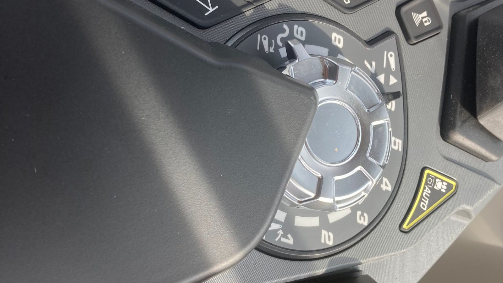 Traktor типа Massey Ferguson 5S.145 Exclusive  Dyna-6 Exclusive, Gebrauchtmaschine в Roskilde (Фотография 18)