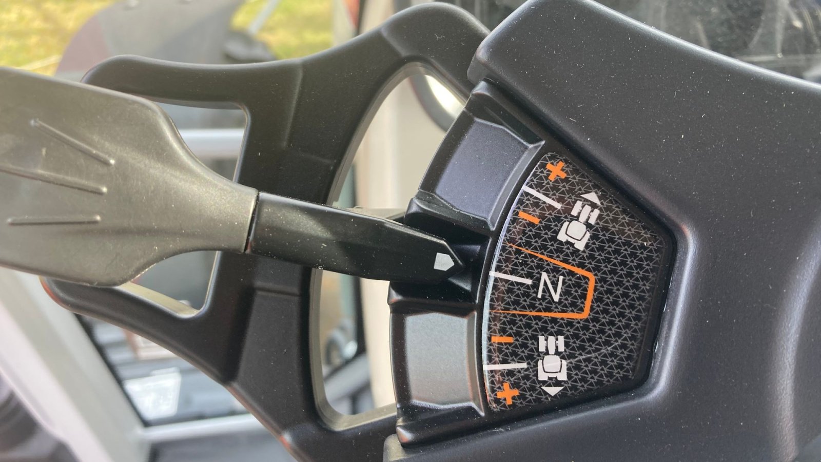 Traktor tip Massey Ferguson 5S.145 Exclusive  Dyna-6 Exclusive, Gebrauchtmaschine in Roskilde (Poză 14)