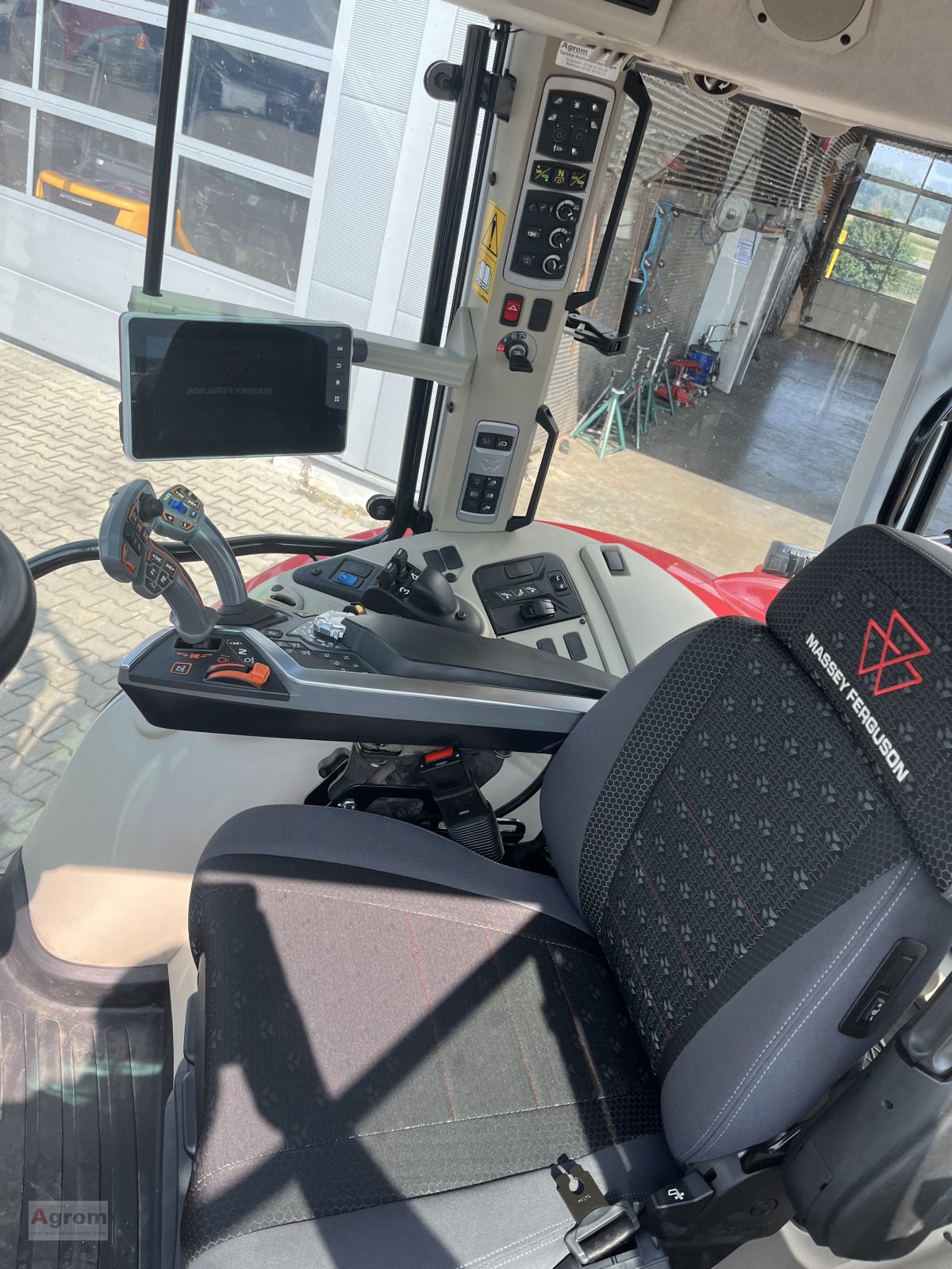 Traktor a típus Massey Ferguson 5S.145, Gebrauchtmaschine ekkor: Herbertingen (Kép 8)