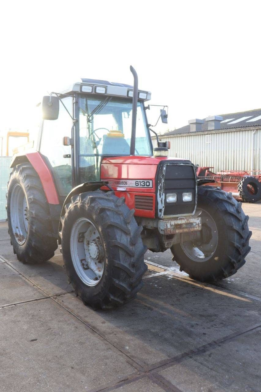 Traktor typu Massey Ferguson 6130, Gebrauchtmaschine w Antwerpen (Zdjęcie 8)