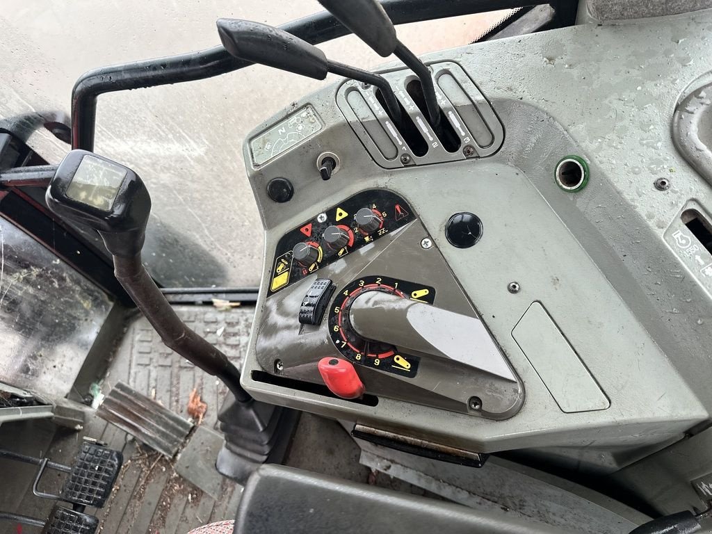 Traktor типа Massey Ferguson 6130, Gebrauchtmaschine в Callantsoog (Фотография 7)