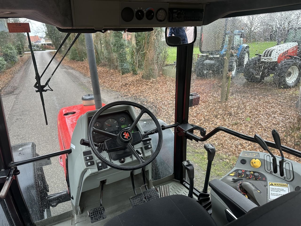 Traktor des Typs Massey Ferguson 6130, Gebrauchtmaschine in Rossum (Bild 8)