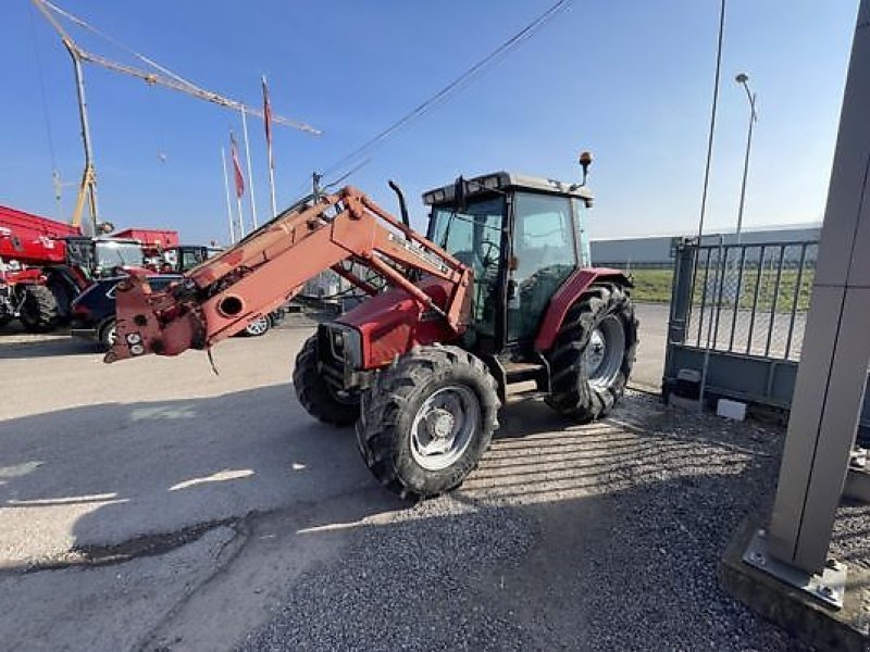 Traktor des Typs Massey Ferguson 6140, Gebrauchtmaschine in MARLENHEIM (Bild 1)