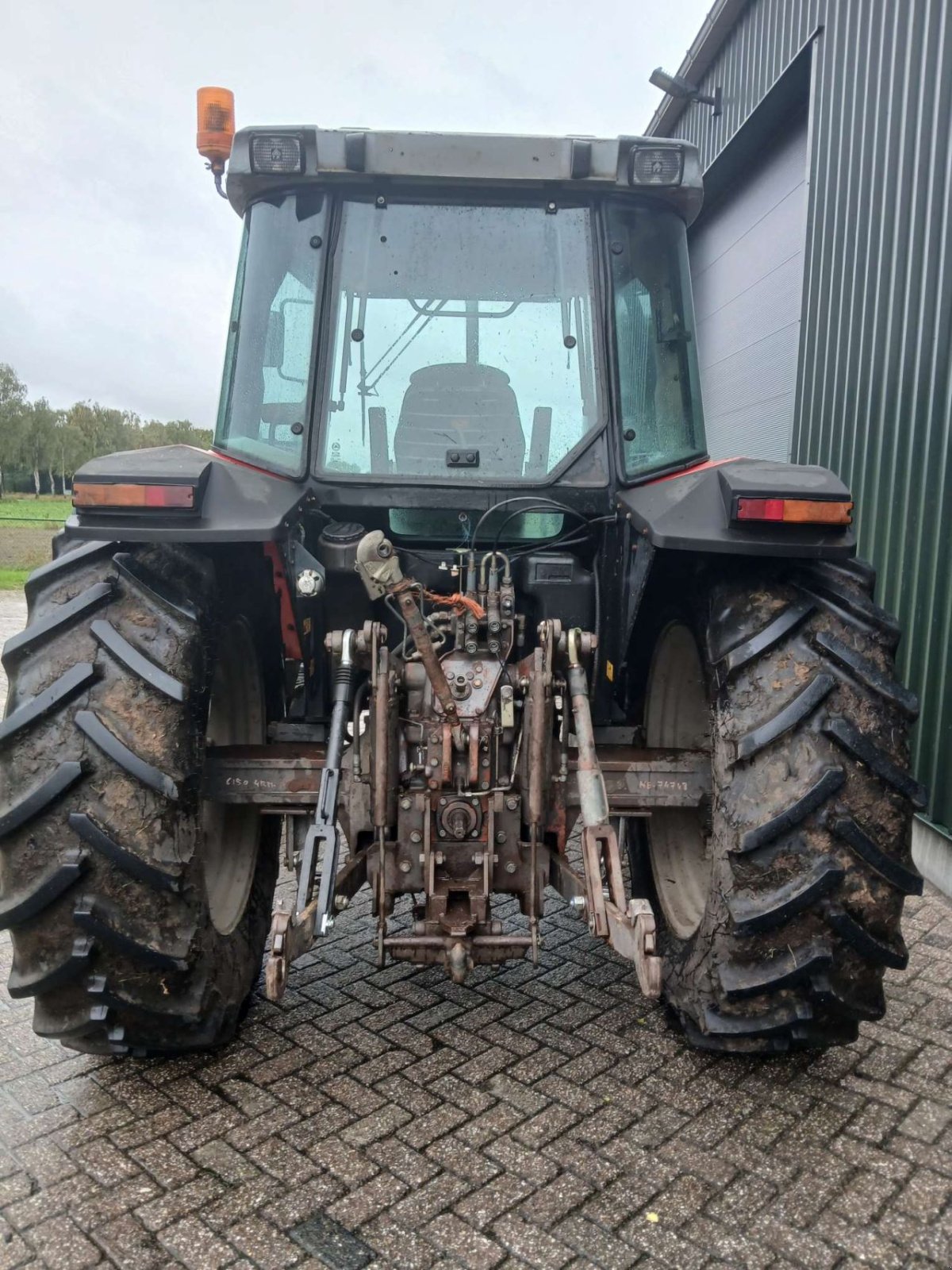 Traktor типа Massey Ferguson 6150, Gebrauchtmaschine в Loosbroek (Фотография 3)