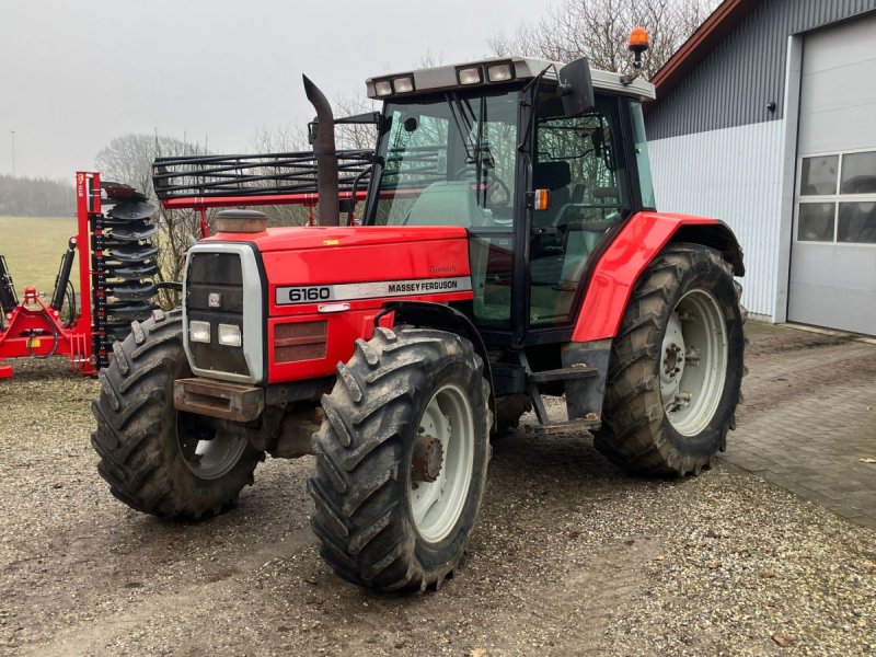 Traktor a típus Massey Ferguson 6160 DYNASHIFT, Gebrauchtmaschine ekkor: Svenstrup J (Kép 1)