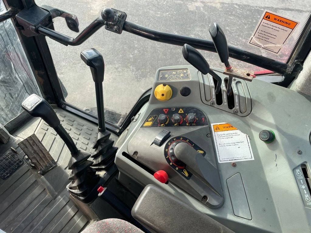 Traktor du type Massey Ferguson 6170 DYNASHIFT, Neumaschine en MARIENHEEM (Photo 8)