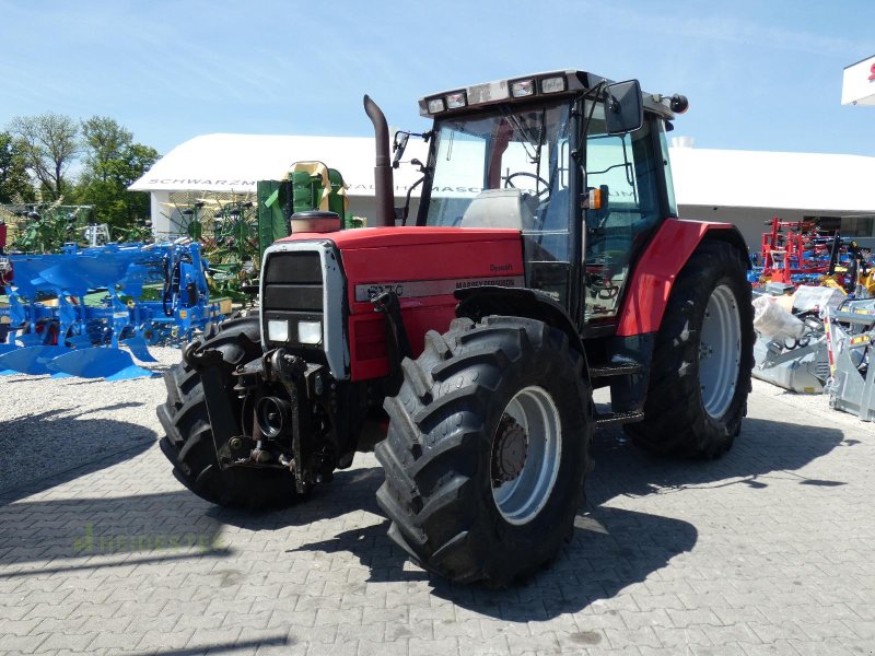 Traktor des Typs Massey Ferguson 6170, Gebrauchtmaschine in Wildenberg (Bild 1)