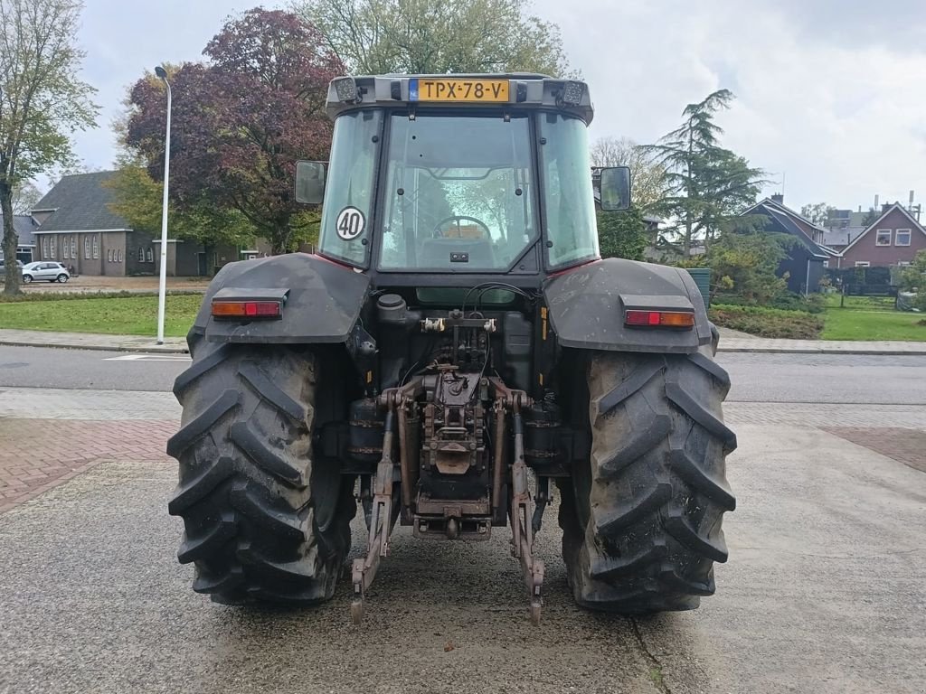 Traktor des Typs Massey Ferguson 6180 DYNASHIFT, Gebrauchtmaschine in MARIENHEEM (Bild 7)