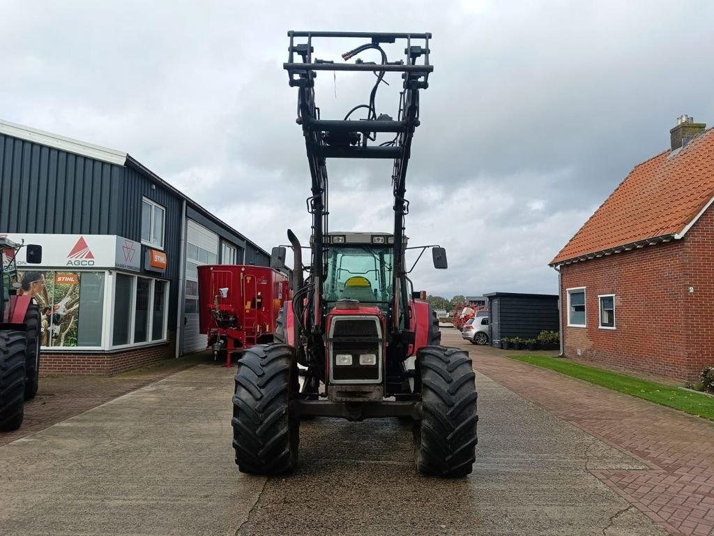 Traktor des Typs Massey Ferguson 6180 DYNASHIFT, Gebrauchtmaschine in MARIENHEEM (Bild 2)