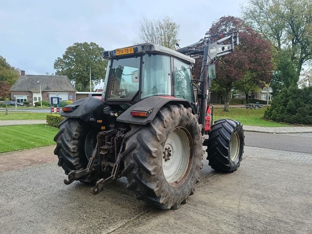 Traktor des Typs Massey Ferguson 6180 DYNASHIFT, Gebrauchtmaschine in MARIENHEEM (Bild 5)