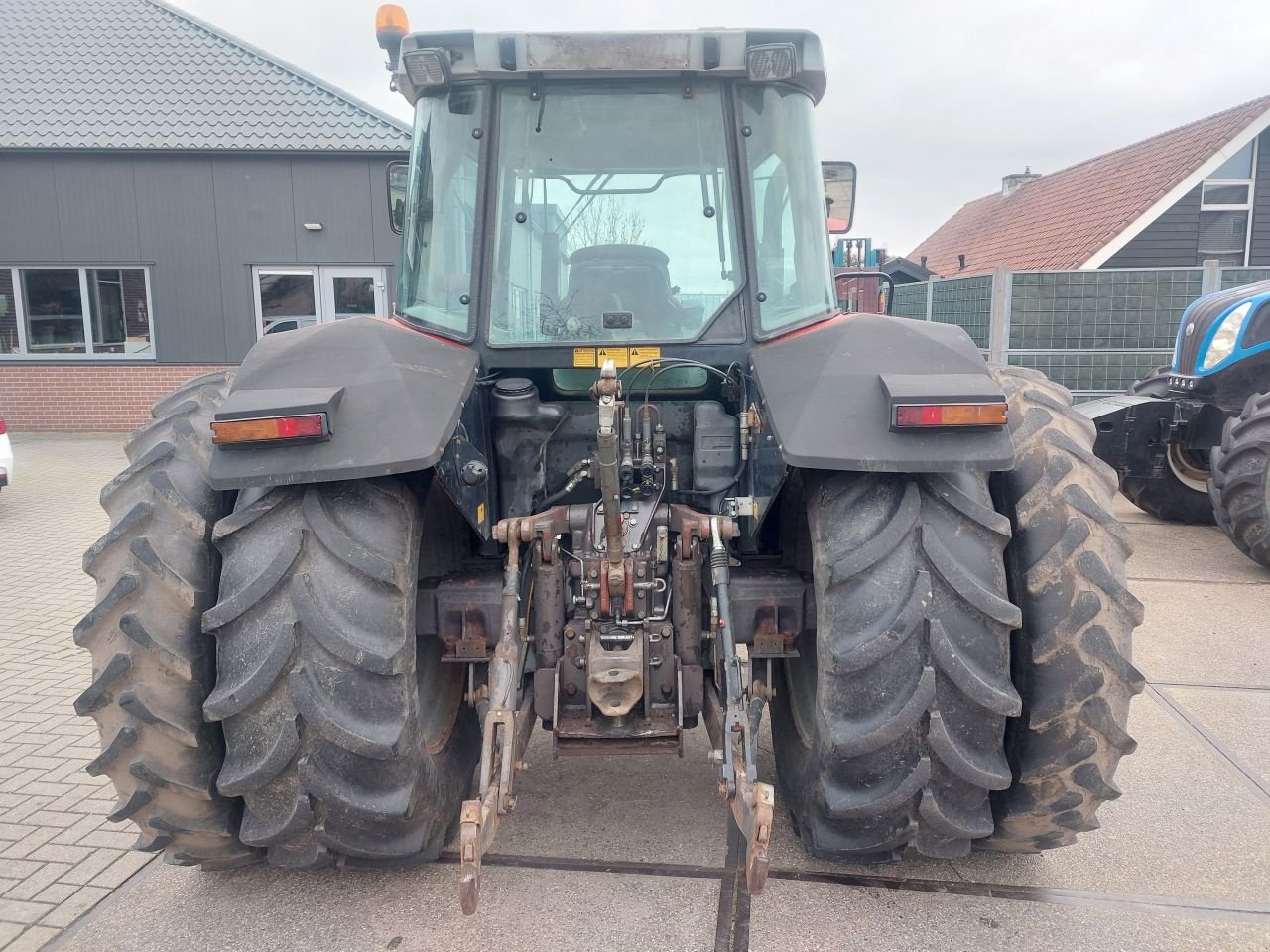 Traktor типа Massey Ferguson 6180 Dynashift, Gebrauchtmaschine в Ouderkerk aan den IJssel (Фотография 2)