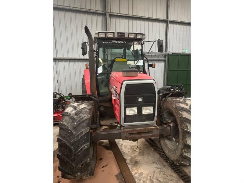 Traktor du type Massey Ferguson 6180, Gebrauchtmaschine en CHAUMONT (Photo 1)
