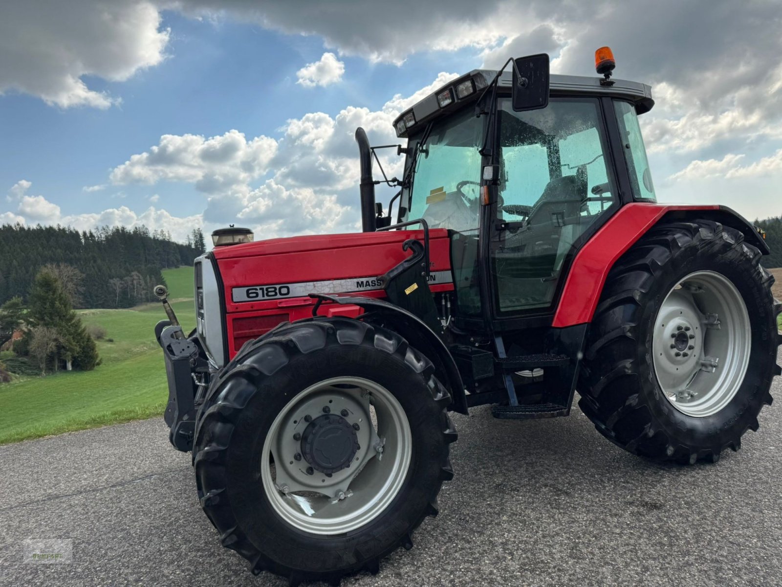 Traktor des Typs Massey Ferguson 6180, Gebrauchtmaschine in Bad Leonfelden (Bild 9)