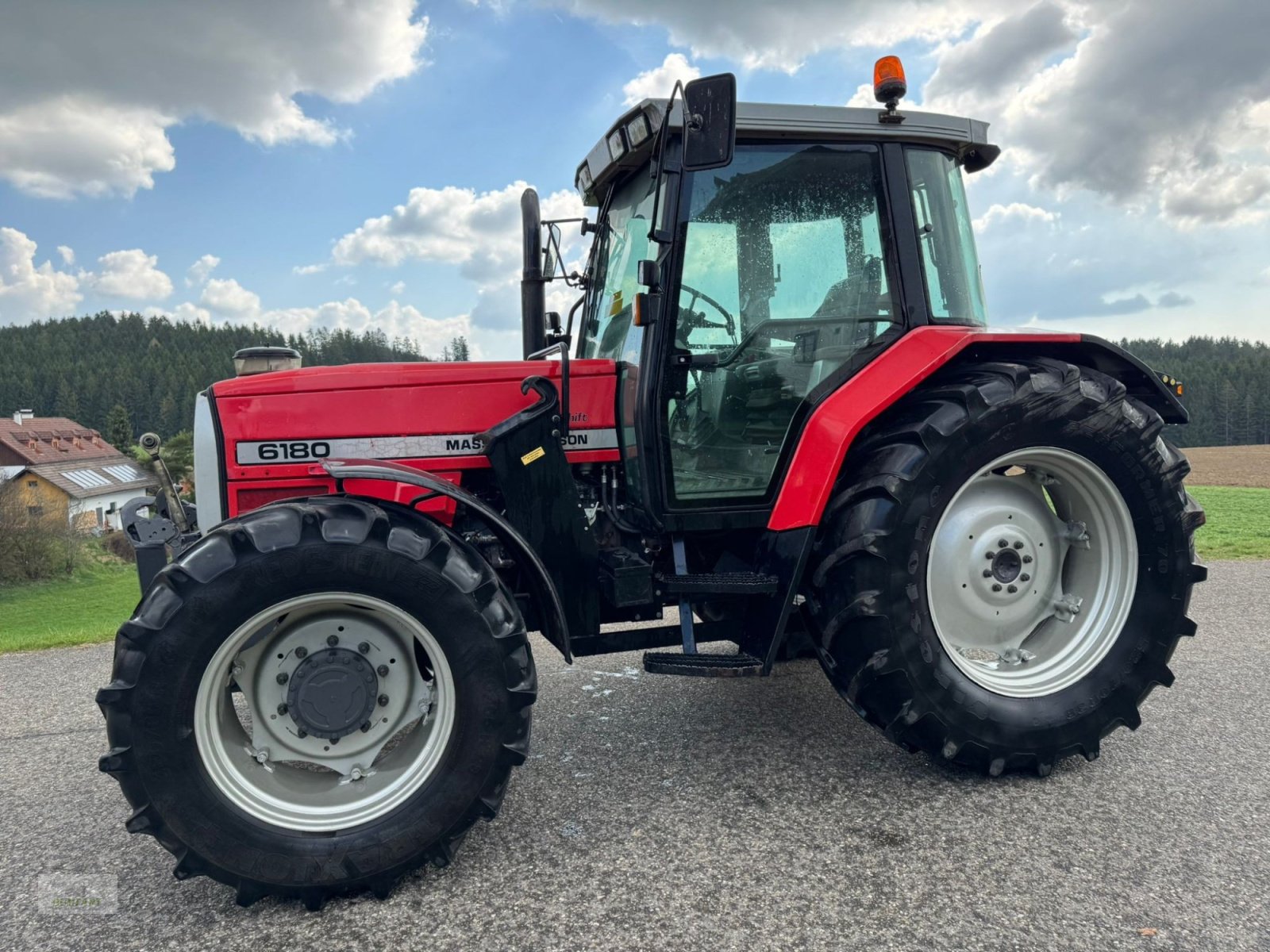 Traktor des Typs Massey Ferguson 6180, Gebrauchtmaschine in Bad Leonfelden (Bild 10)