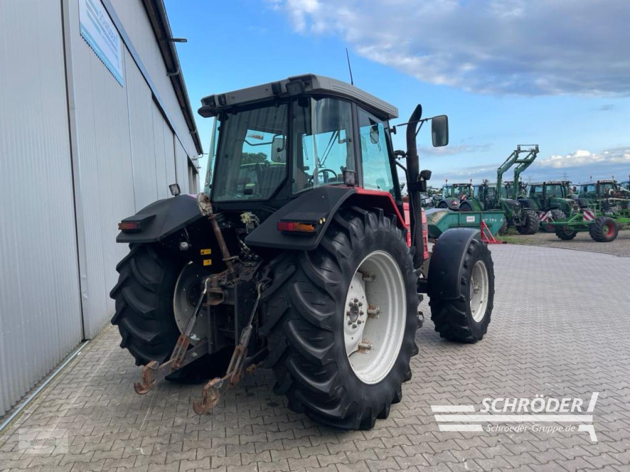 Traktor от тип Massey Ferguson 6180, Gebrauchtmaschine в Wildeshausen (Снимка 3)