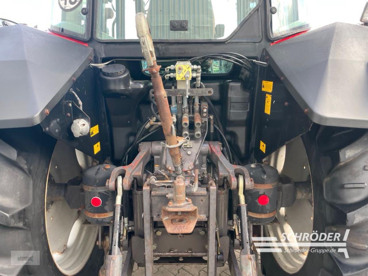 Traktor от тип Massey Ferguson 6180, Gebrauchtmaschine в Wildeshausen (Снимка 18)