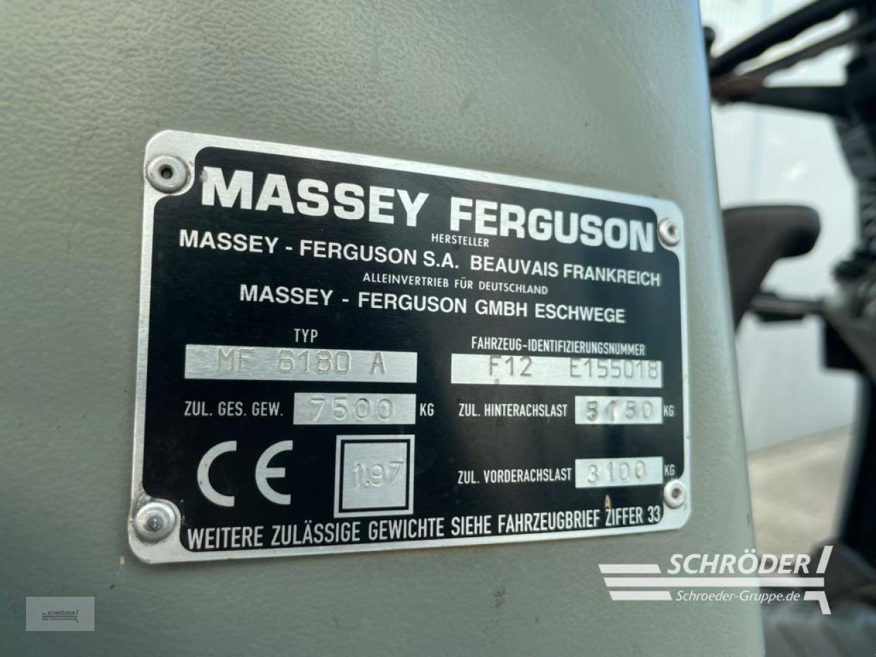 Traktor от тип Massey Ferguson 6180, Gebrauchtmaschine в Wildeshausen (Снимка 23)