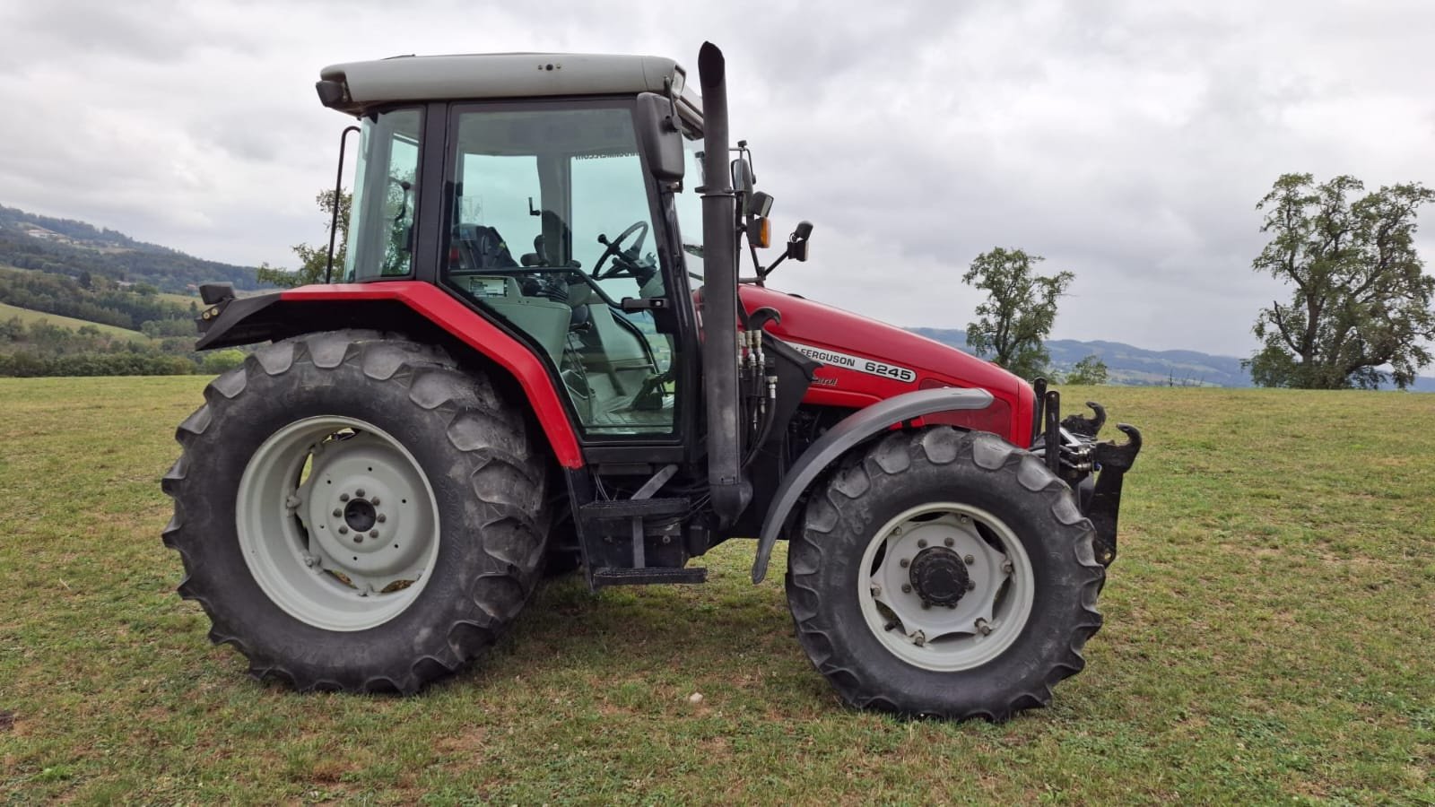 Traktor vrste Massey Ferguson 6245, Gebrauchtmaschine v St. Marienkirchen/Polsenz (Slika 1)