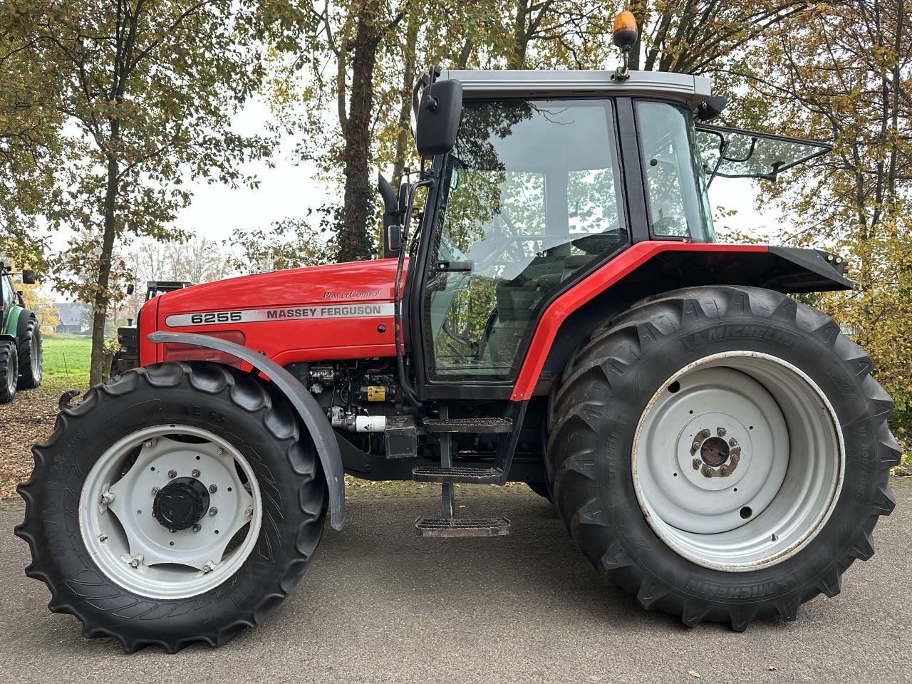 Traktor του τύπου Massey Ferguson 6255, Gebrauchtmaschine σε Rossum (Φωτογραφία 4)
